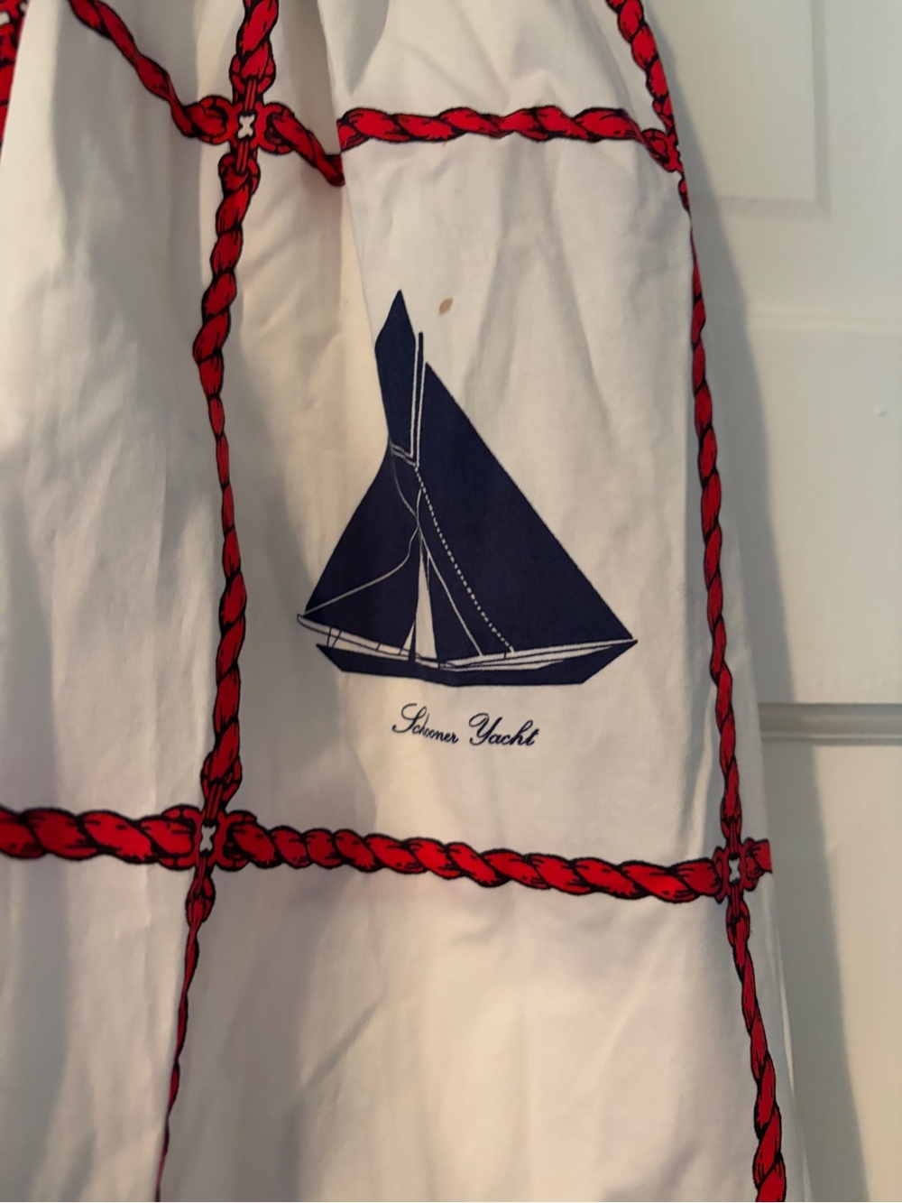 Tory Burch White Smocked Skirt with Navy Sailboat Print and Red Trim 10 M - Picture 4 of 8